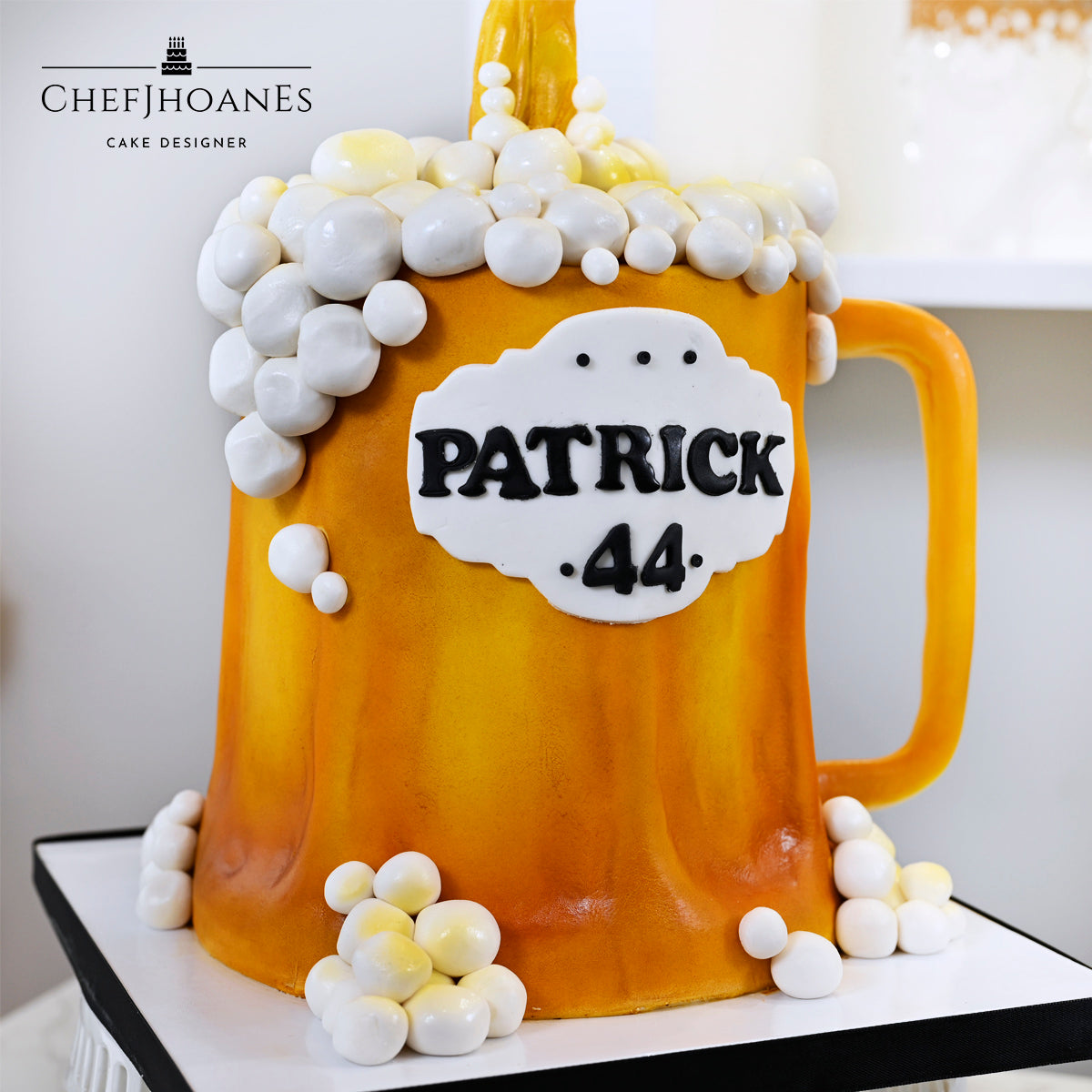 Beer glass cake. Feed 15 people.